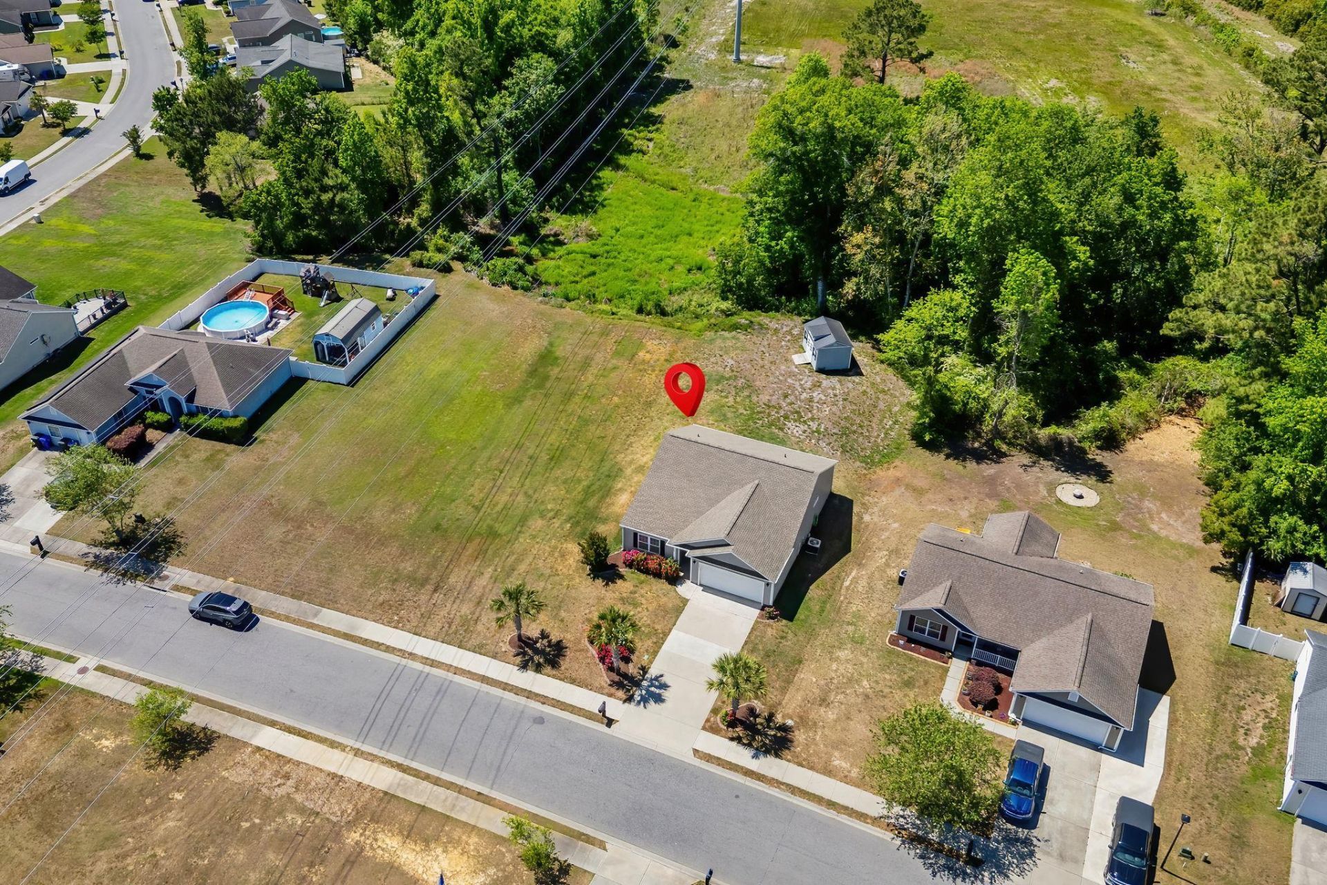 1229 Augustus Dr. Photo 33