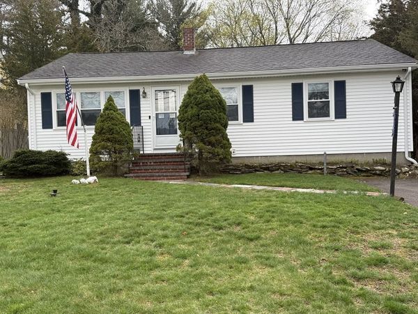 627 School Street, Dighton, MA 02764