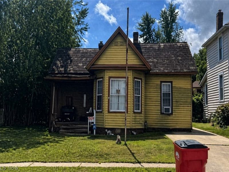 138 Taylor Street, Crooksville, OH 43731 Photo 1