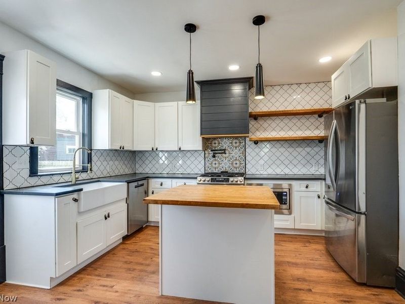 151 S Portage Path, Akron, OH 44302 Photo 11