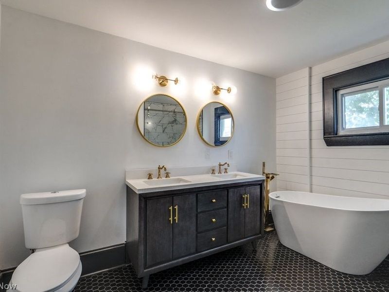 151 S Portage Path, Akron, OH 44302 Photo 29