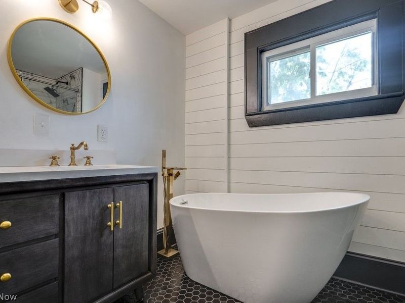 151 S Portage Path, Akron, OH 44302 Photo 33