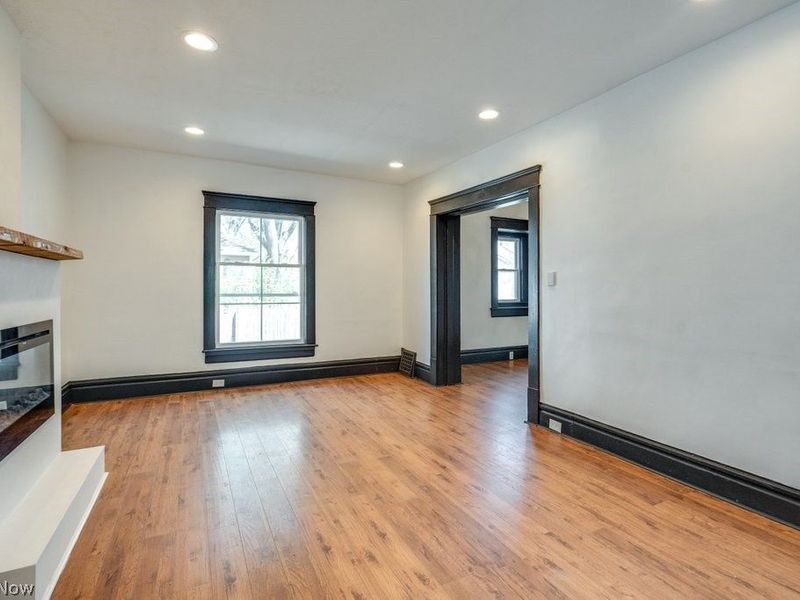 151 S Portage Path, Akron, OH 44302 Photo 4