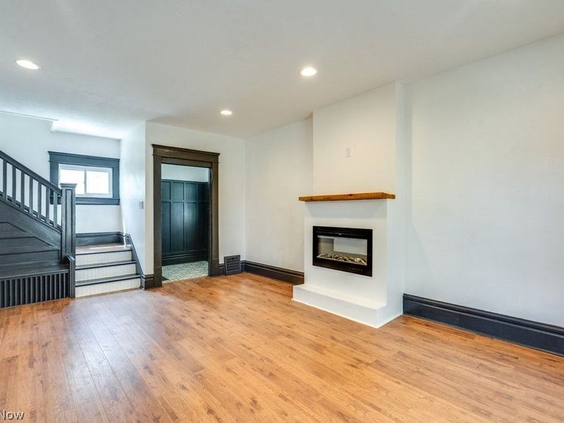 151 S Portage Path, Akron, OH 44302 Photo 5