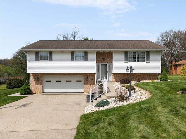 2008 Meadow Lane Dr , Greensburg, PA 15601