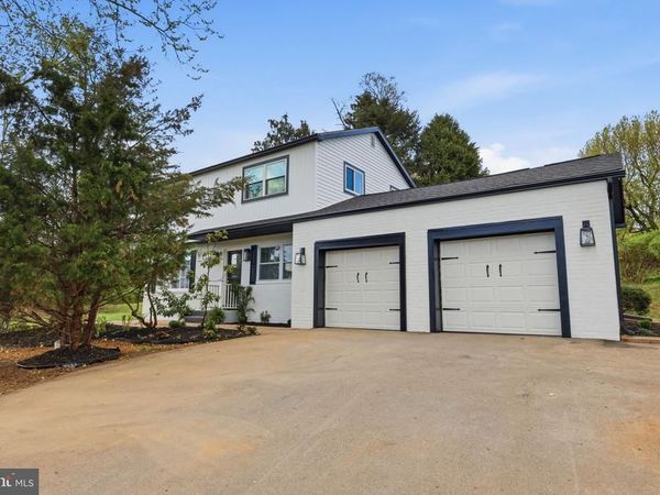 2213 CAMP HILL ROAD, FORT WASHINGTON, PA 19034