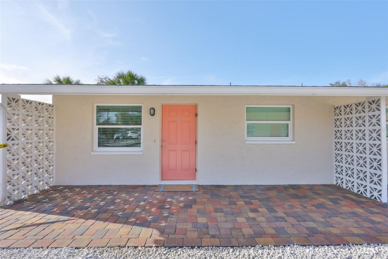724 1st Street, Indian Rocks Beach, FL 33785 Photo