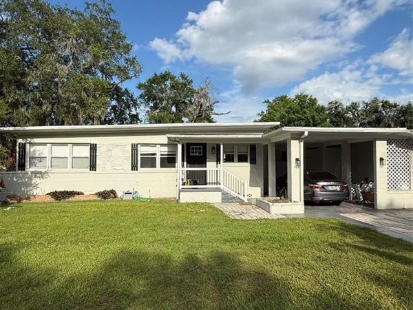 715 S CLYDE AVENUE , KISSIMMEE, FL 34741