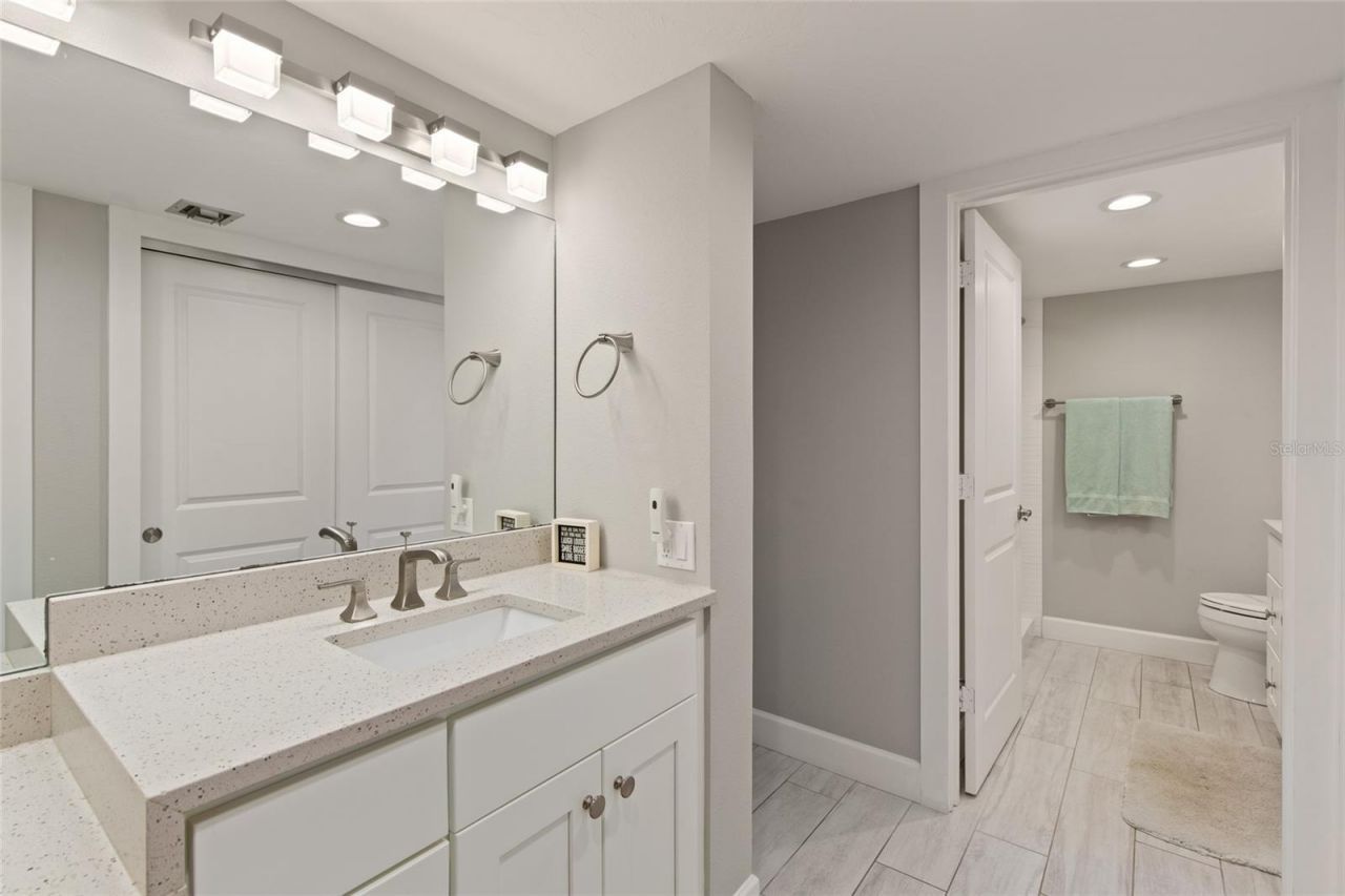 6266 Midnight Pass Road, Unit 404, Sarasota, FL 34242 Photo