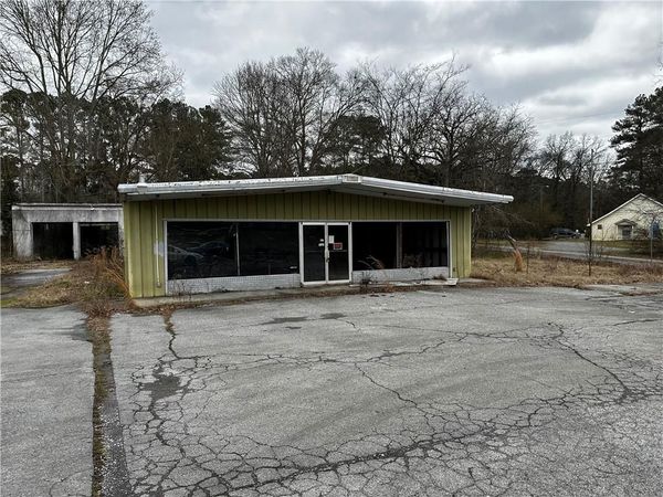 4382 Calhoun Road NE, Rome, GA 30161