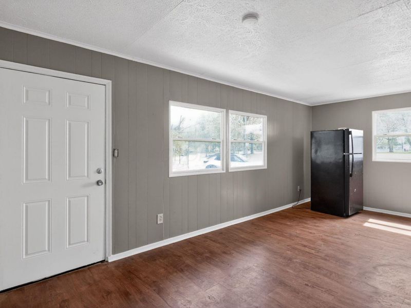 447 S Hampton Road , Columbus, OH 43213 Photo 10