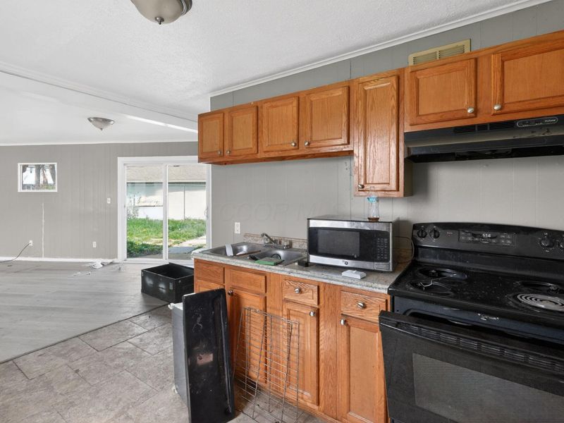 447 S Hampton Road , Columbus, OH 43213 Photo 22