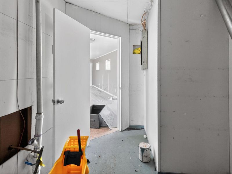 447 S Hampton Road , Columbus, OH 43213 Photo 30