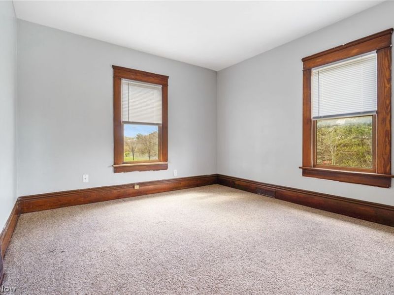 558 Nash Street, Akron, OH 44306 Photo 12