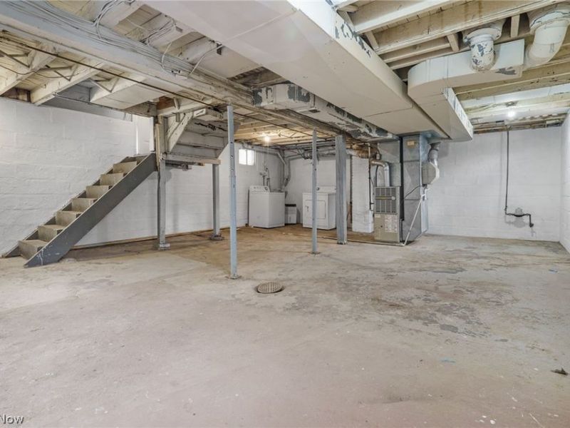 558 Nash Street, Akron, OH 44306 Photo 16