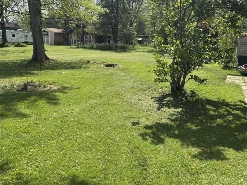 11371 Walnut Avenue NE, Alliance, OH 44601 Photo 2