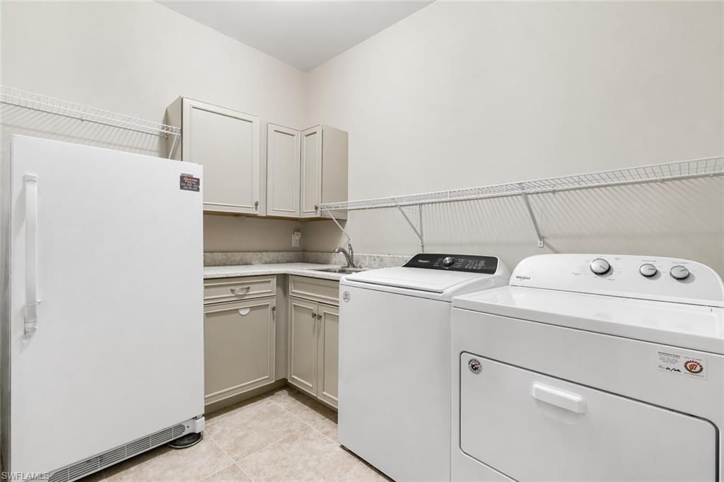 3188 Amadora Cir, Cape Coral, FL 33909 Photo