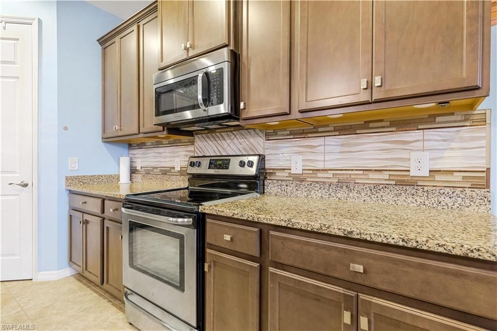 3188 Amadora Cir, Cape Coral, FL 33909 Photo