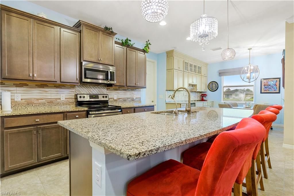 3188 Amadora Cir, Cape Coral, FL 33909 Photo