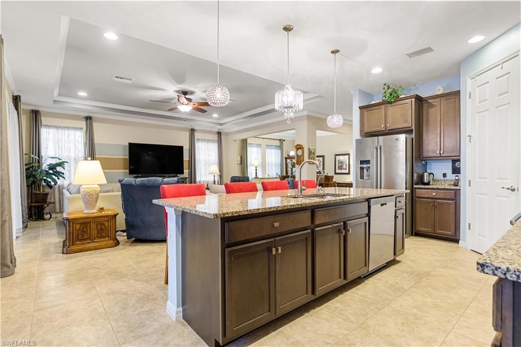 3188 Amadora Cir, Cape Coral, FL 33909 Photo