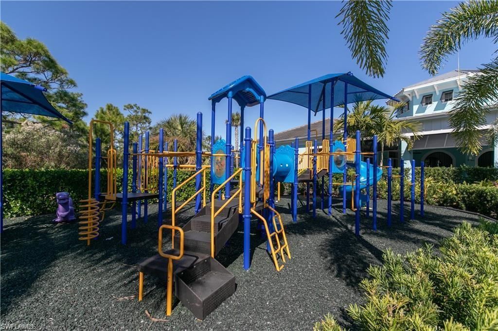 3188 Amadora Cir, Cape Coral, FL 33909 Photo