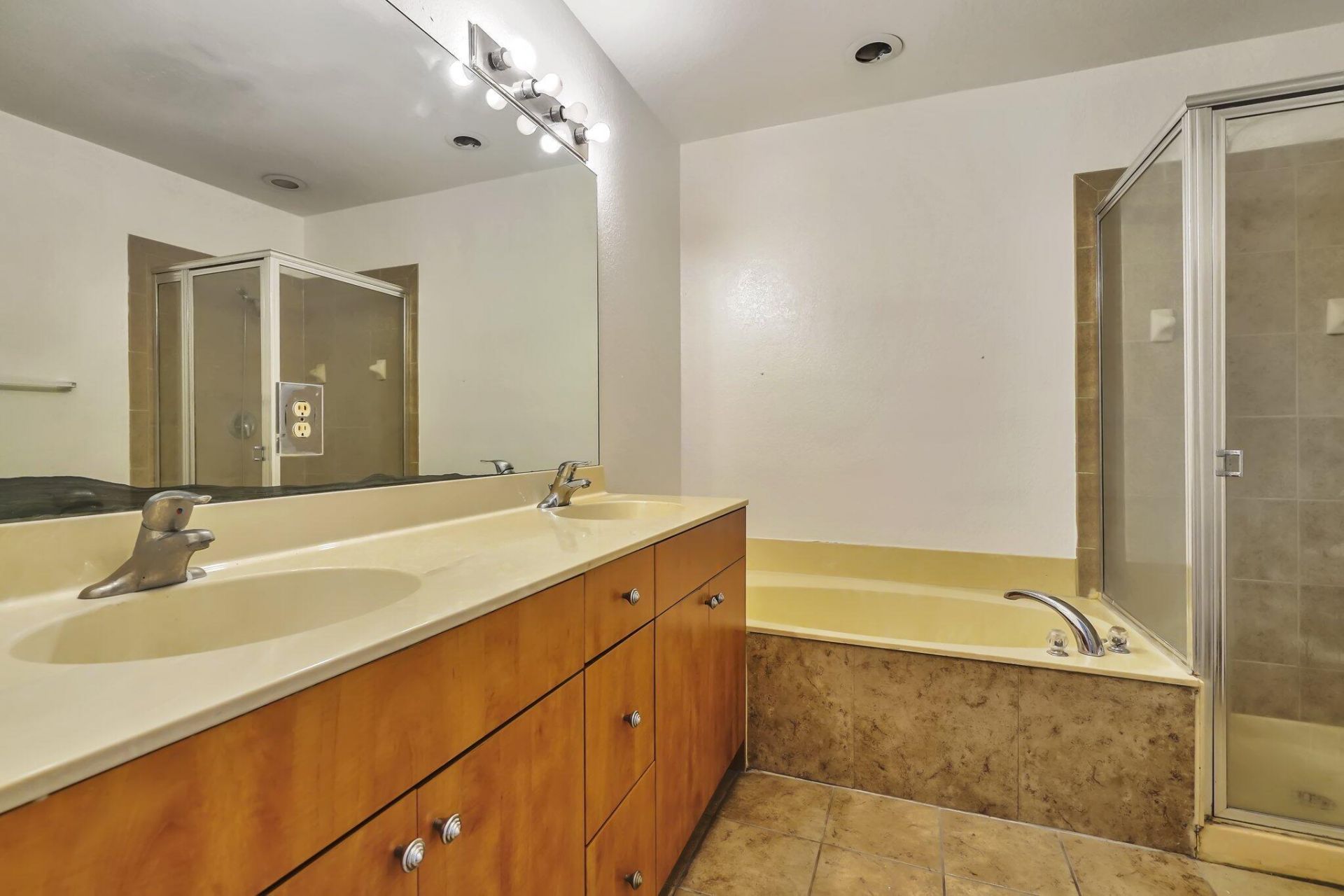 1969 Alamanda Way, Unit 1969, Riviera Beach, FL 33404 Photo