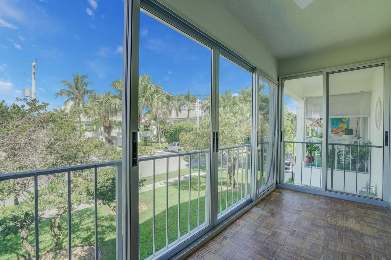 315 Venetian Drive, Unit 8, Delray Beach, FL 33483 Photo