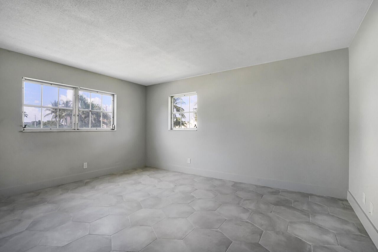 315 Venetian Drive, Unit 8, Delray Beach, FL 33483 Photo