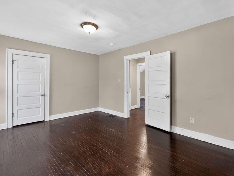 1607 Briarwood Avenue , Columbus, OH 43211 Photo 11