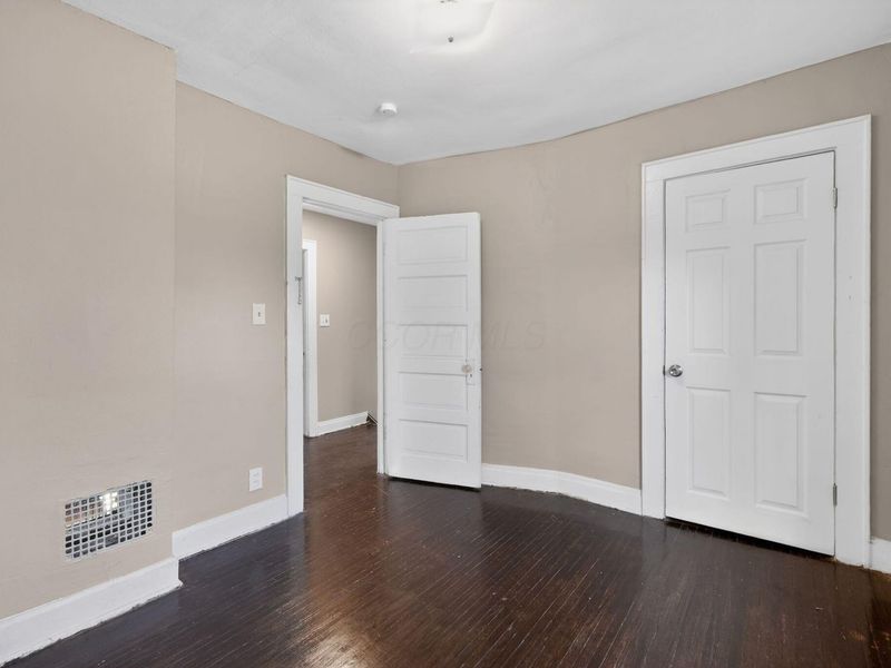 1607 Briarwood Avenue , Columbus, OH 43211 Photo 24