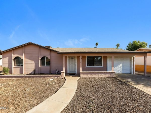 3640 E WILLOW Avenue, Phoenix, AZ 85032