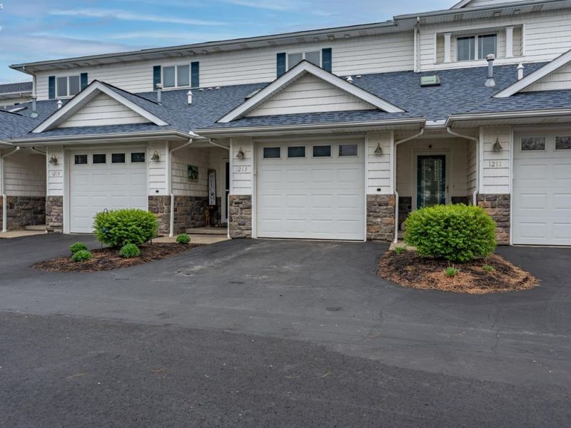 1213 W Lakeshore Drive, Port Clinton, OH 43452 Photo 3