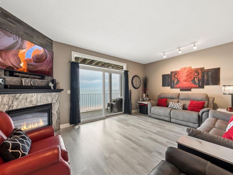 1213 W Lakeshore Drive, Port Clinton, OH 43452 Photo 5