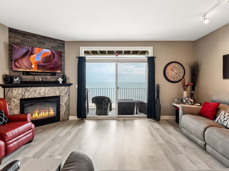 1213 W Lakeshore Drive, Port Clinton, OH 43452 Photo 8