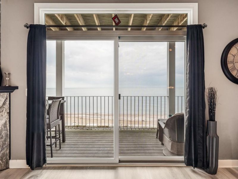 1213 W Lakeshore Drive, Port Clinton, OH 43452 Photo 9