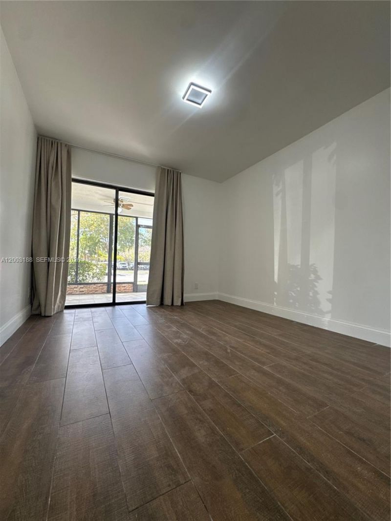 2312 S Cypress Bend Dr, Unit 107, Pompano Beach, FL 33069 Photo