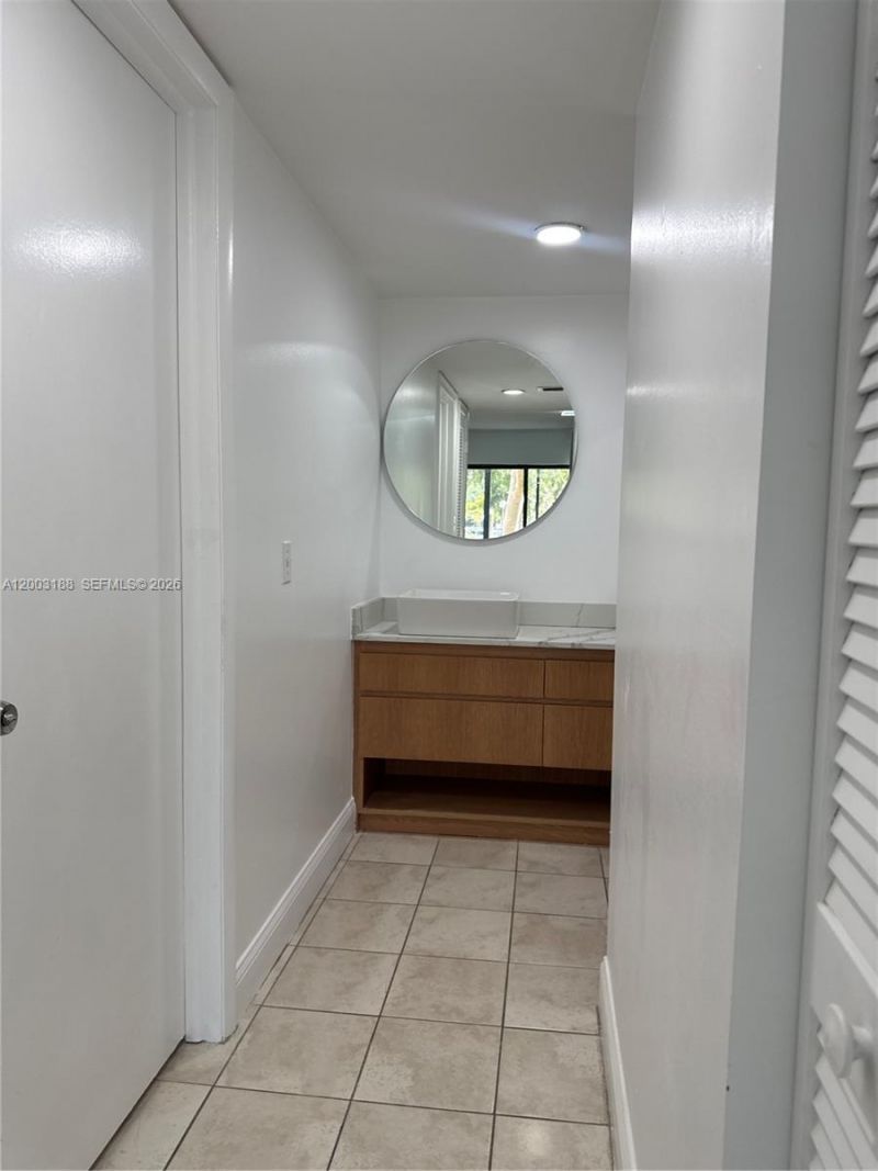 2312 S Cypress Bend Dr, Unit 107, Pompano Beach, FL 33069 Photo