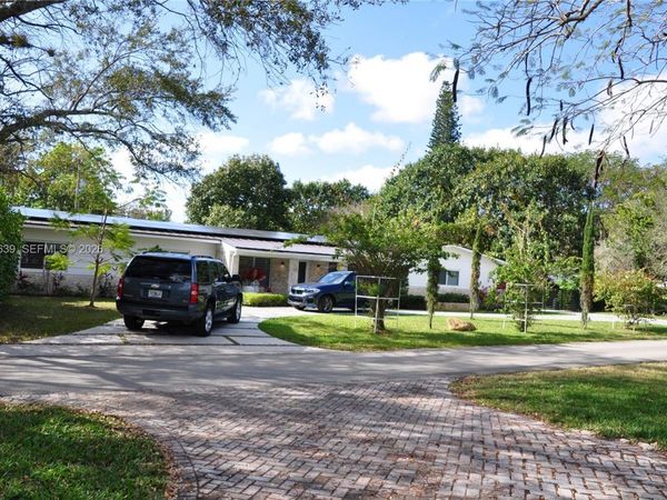 7400 SW 116th St , Pinecrest, FL 33156