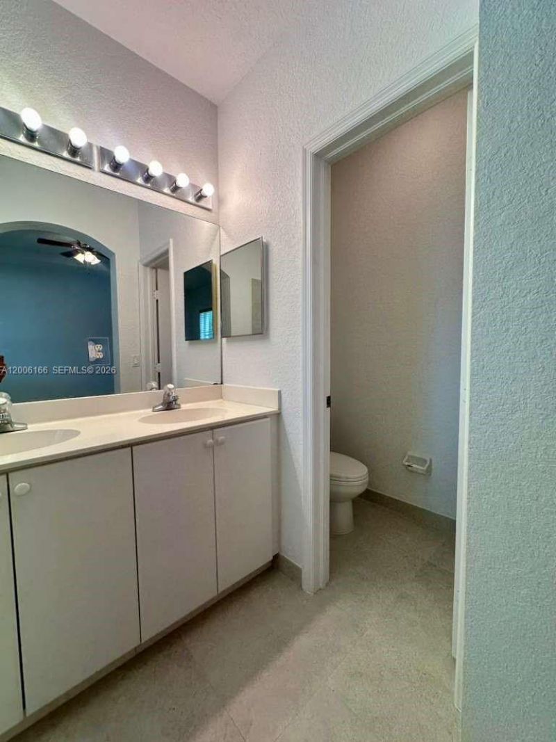 10760 NW 82nd Ter , Unit 8-7, Doral, FL 33178 Photo