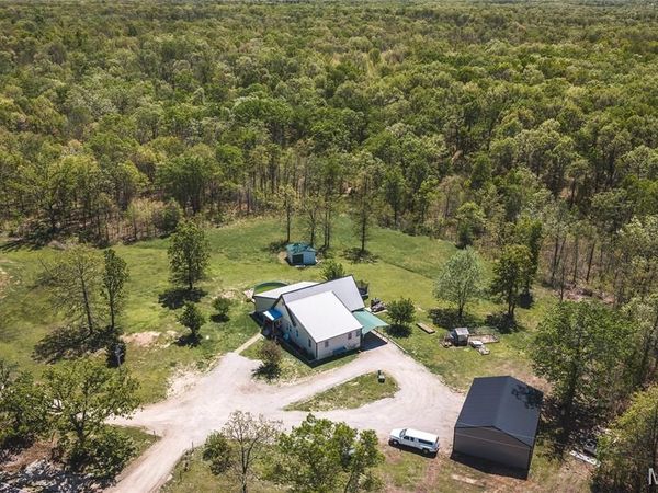 29421 Highway AA, Lebanon, MO 65536