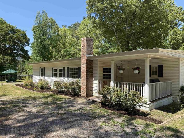 1212 ELVIN WEEKS RD, Bethel Springs, TN 38315