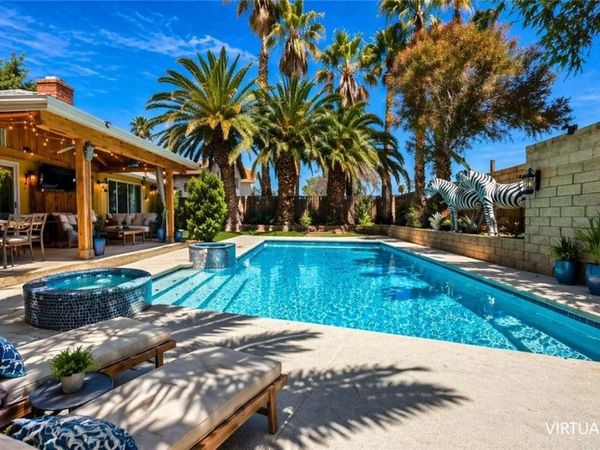 4690 Freshwater Drive , Las Vegas, NV 89103