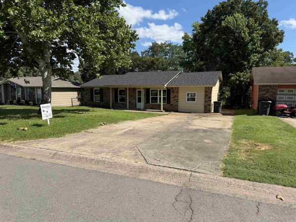 103 Briarfield Cove, Jacksonville, AR 72076