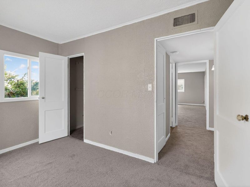 417 S Hampton Road , Columbus, OH 43213 Photo 18