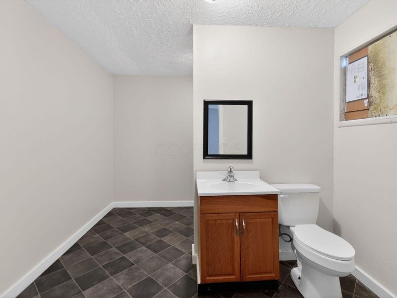 417 S Hampton Road , Columbus, OH 43213 Photo 22