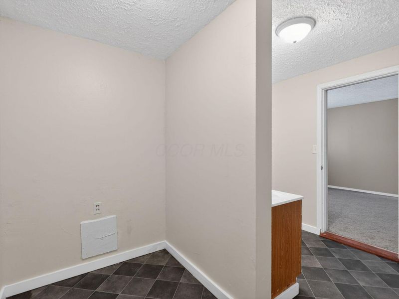 417 S Hampton Road , Columbus, OH 43213 Photo 24