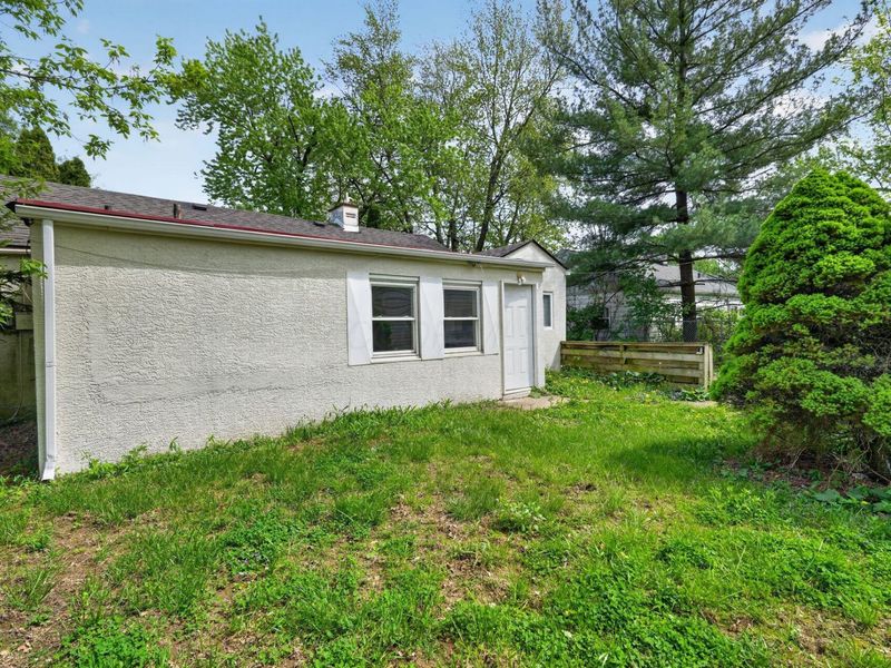 417 S Hampton Road , Columbus, OH 43213 Photo 3