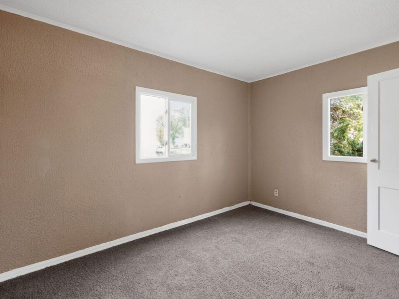 417 S Hampton Road , Columbus, OH 43213 Photo 8