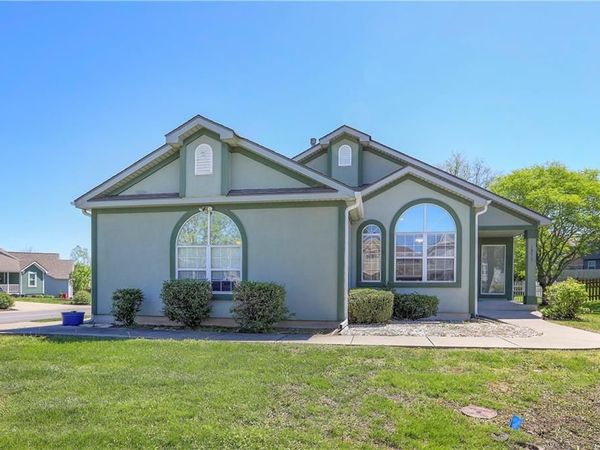 19619 E 7th Street Court, Independence, MO 64056