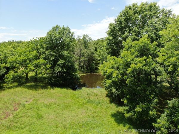 2018 N Mission Lane , Okmulgee, OK 74447